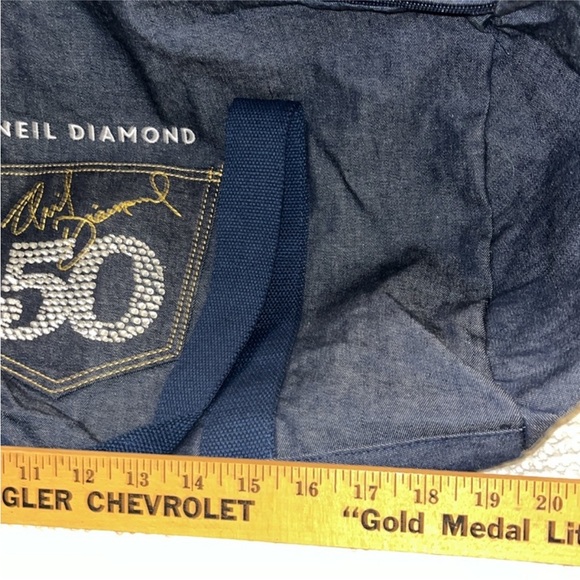 New, Neil Diamond Duffle Bag Denim Signed Anniversary Celebration Lightweight - Picture 7 of 9